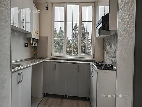 Satılır 2 otaqlı köhnə tikili 35 m²
