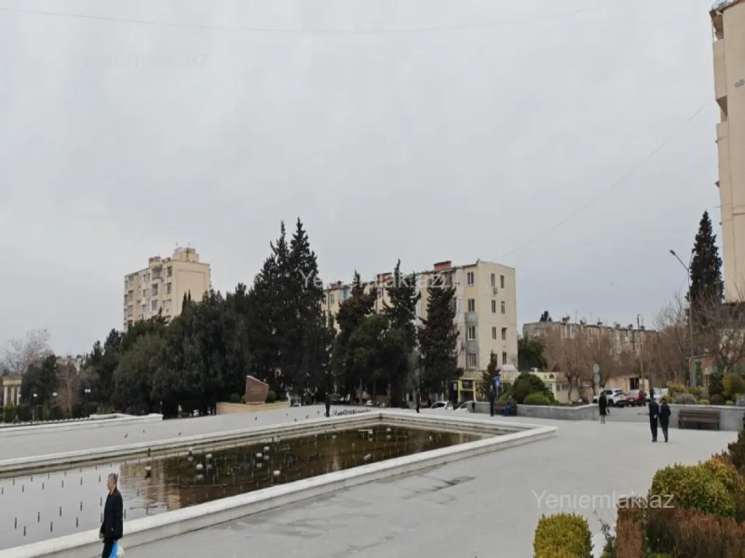 Satılır 2 otaqlı köhnə tikili 35 m²