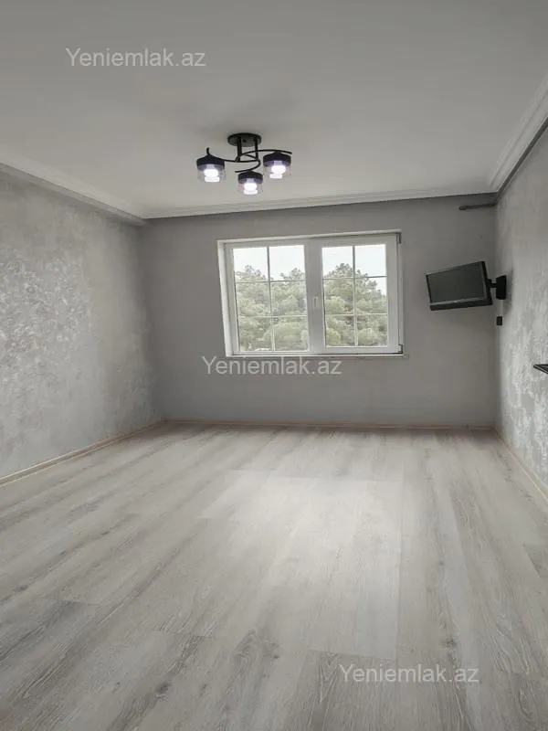 Satılır 2 otaqlı köhnə tikili 35 m²