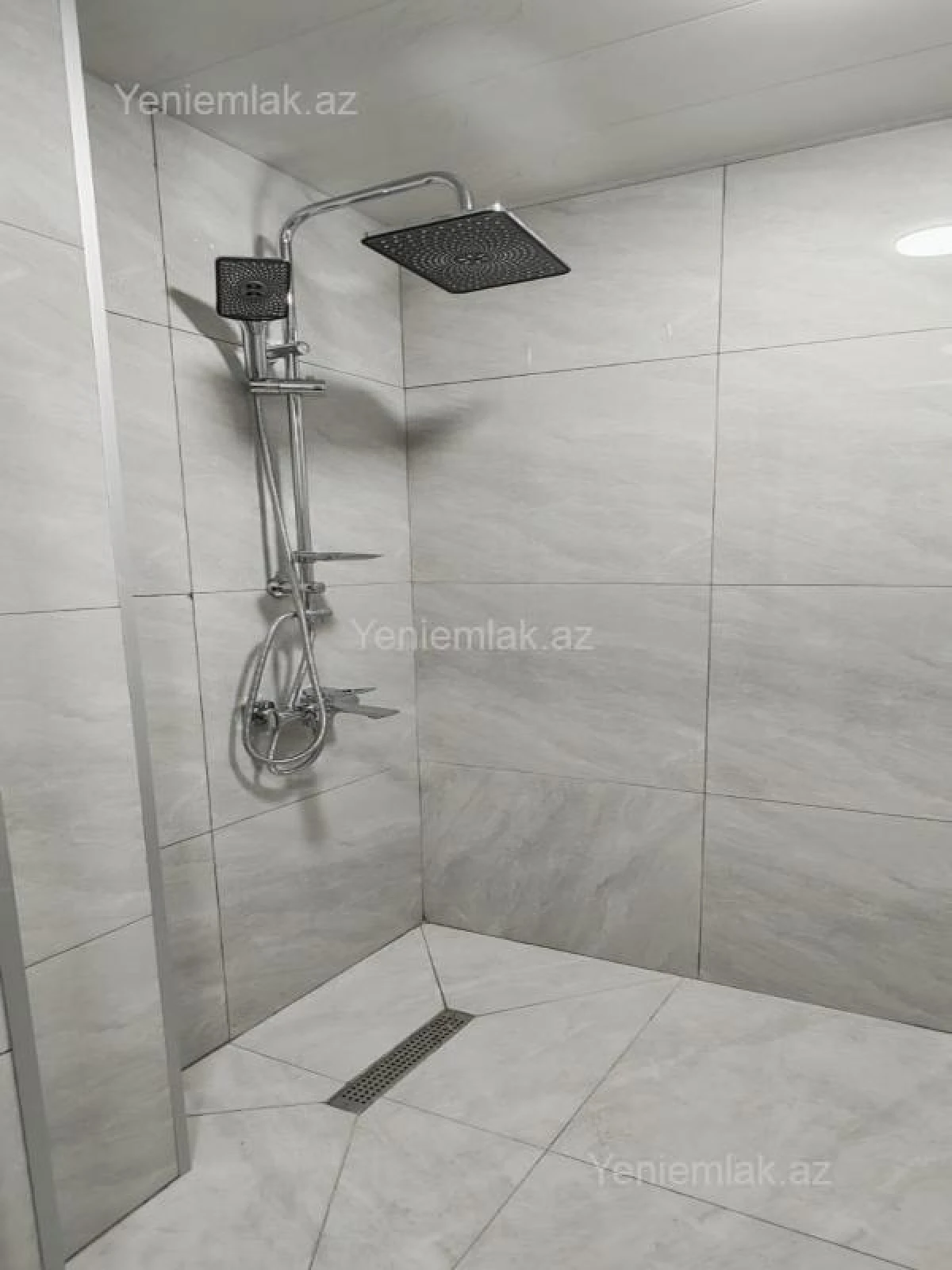 Satılır 2 otaqlı köhnə tikili 35 m²