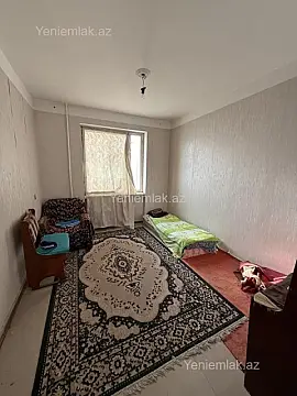 Satılır 3 otaqlı köhnə tikili 100 m²