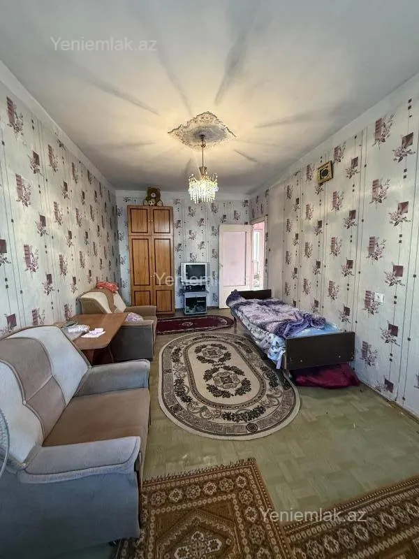 Satılır 3 otaqlı köhnə tikili 100 m²