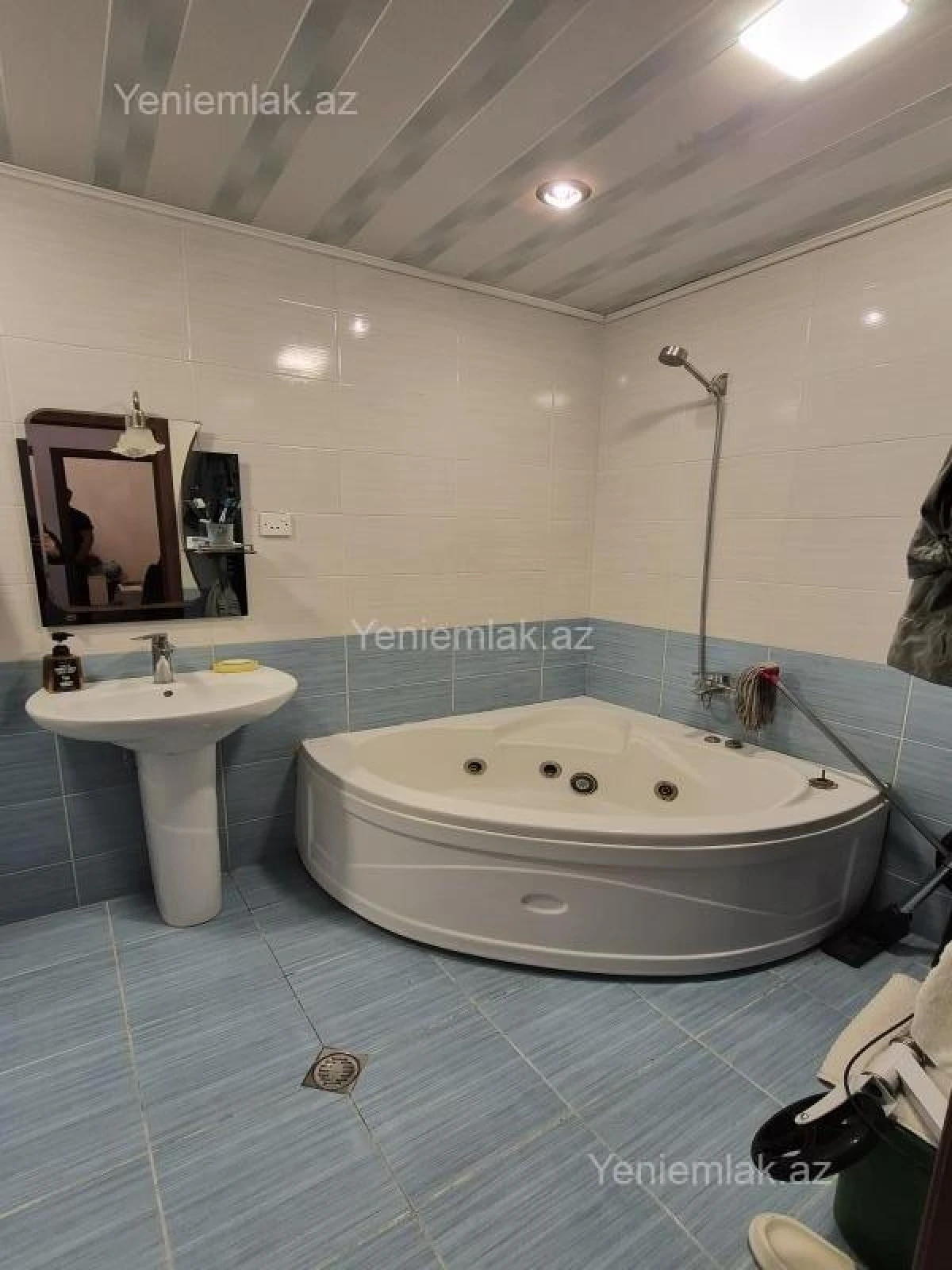 Satılır 2 otaqlı yeni tikili 55 m²