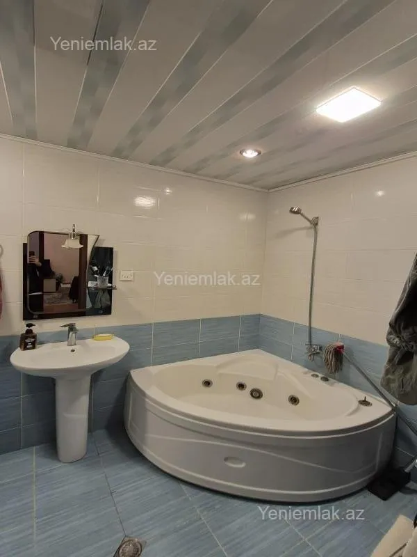 Satılır 2 otaqlı yeni tikili 55 m²