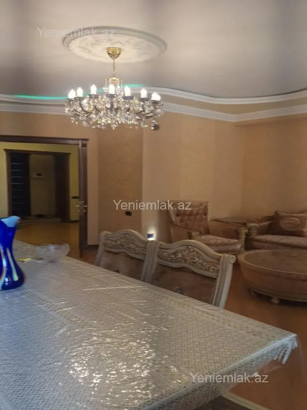 Satılır 5 otaqlı yeni tikili 242 m²
