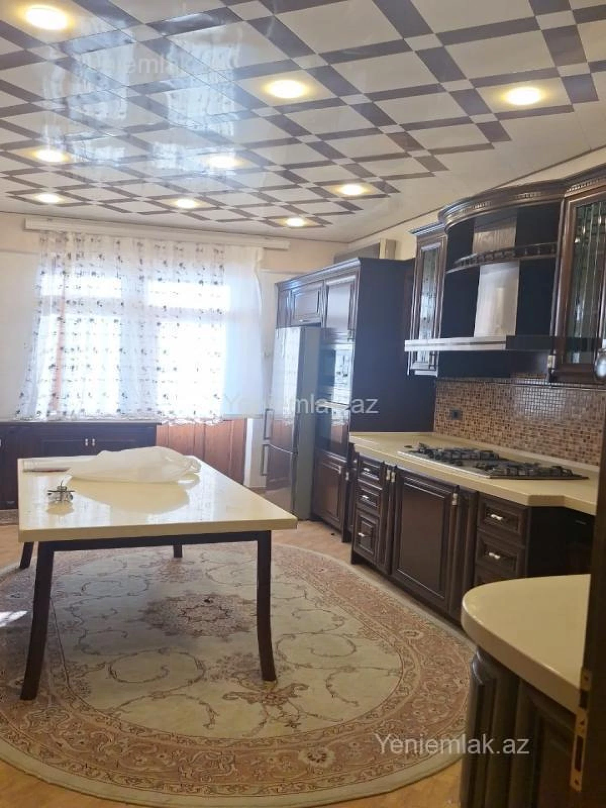 Satılır 5 otaqlı yeni tikili 242 m²
