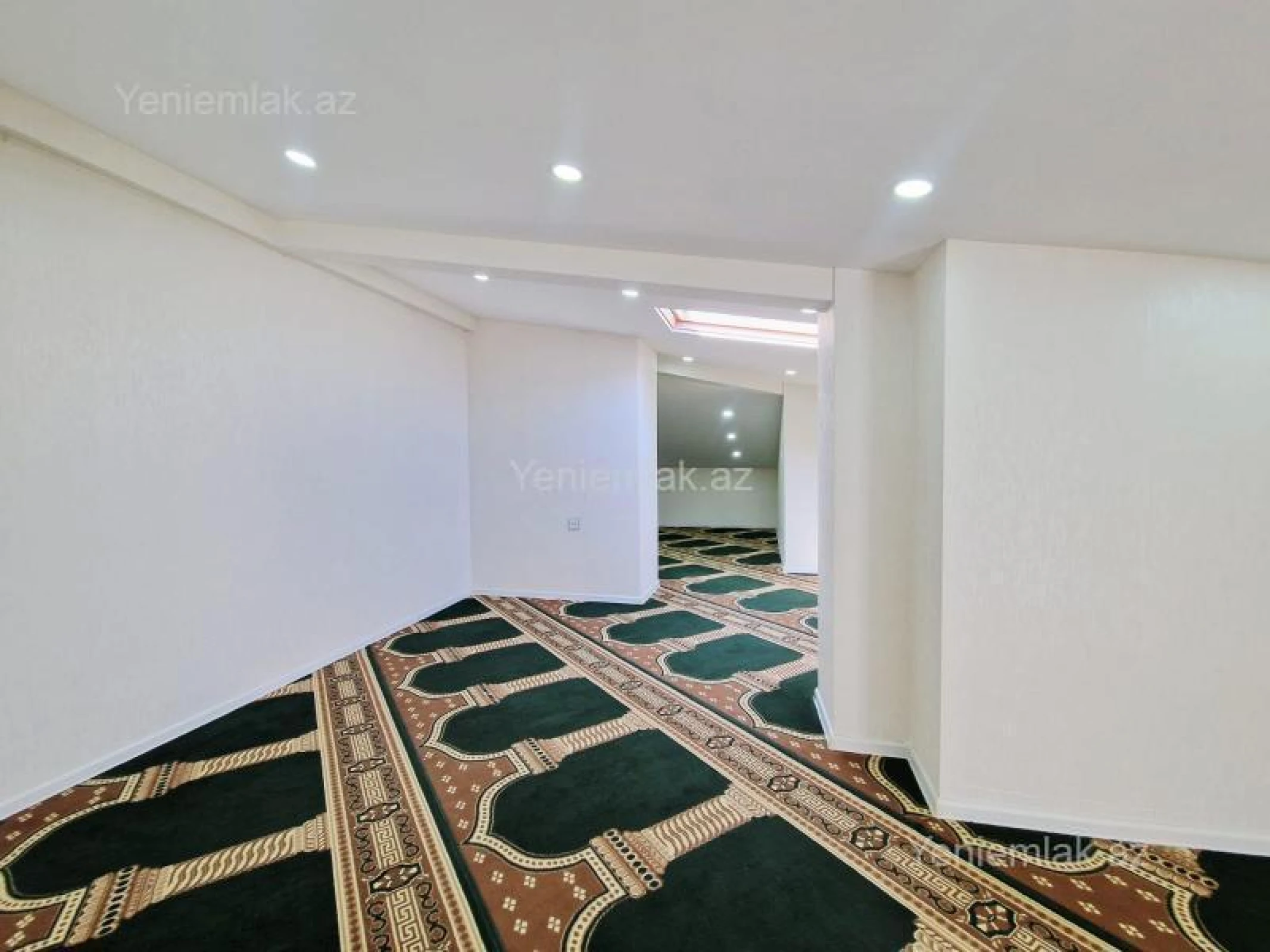 Satılır 1 otaqlı yeni tikili 112 m²