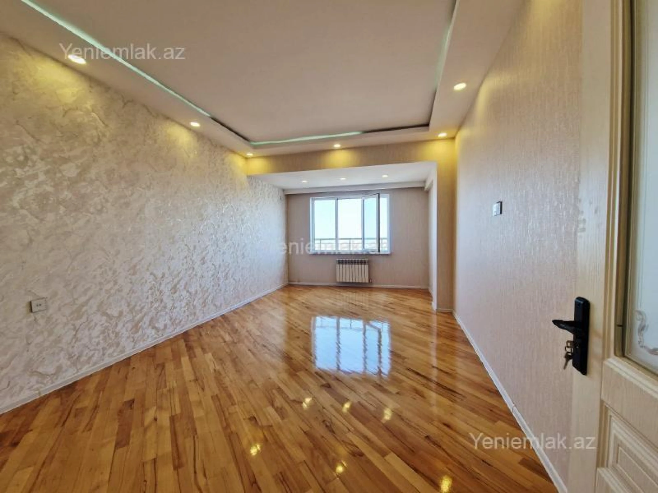 Satılır 1 otaqlı yeni tikili 112 m²