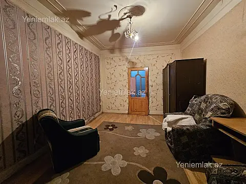 Satılır 2 otaqlı köhnə tikili 55 m²