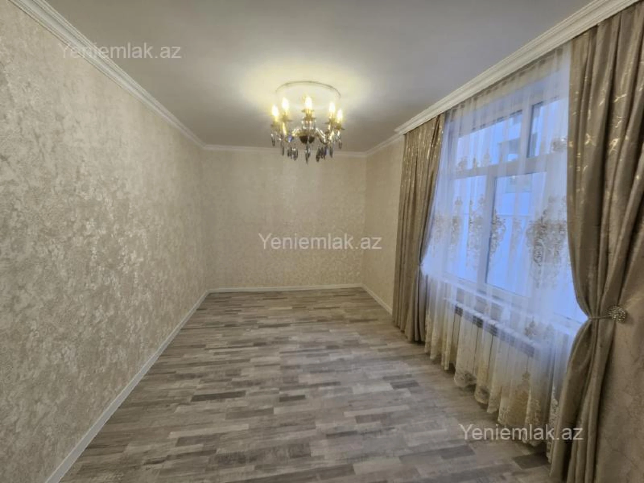 Satılır 2 otaqlı köhnə tikili 60 m²