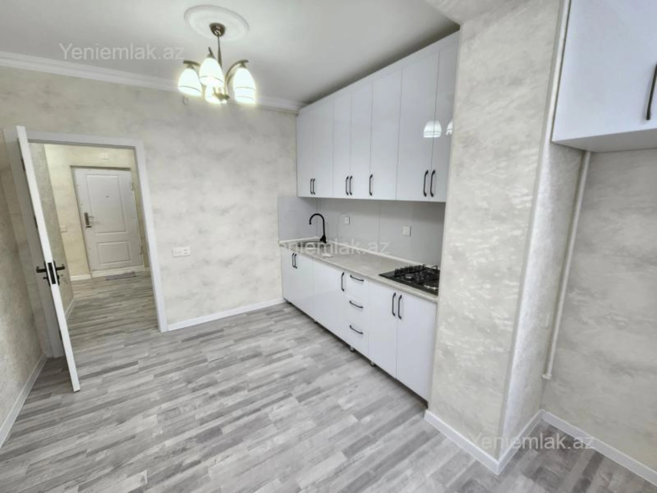 Satılır 2 otaqlı köhnə tikili 60 m²