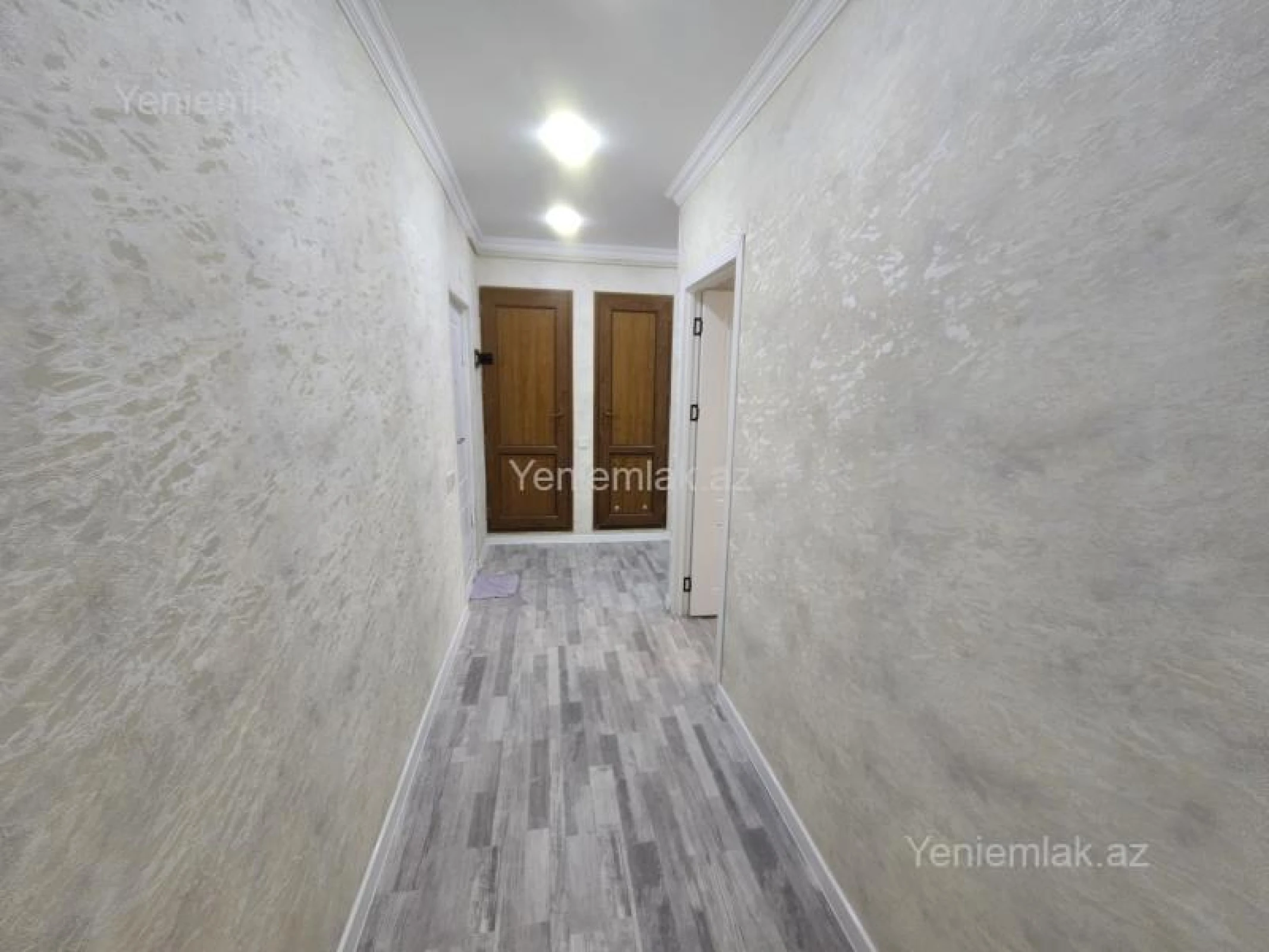 Satılır 2 otaqlı köhnə tikili 60 m²