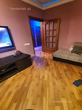 Satılır 3 otaqlı köhnə tikili 80 m²