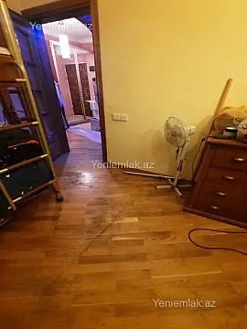 Satılır 3 otaqlı köhnə tikili 80 m²
