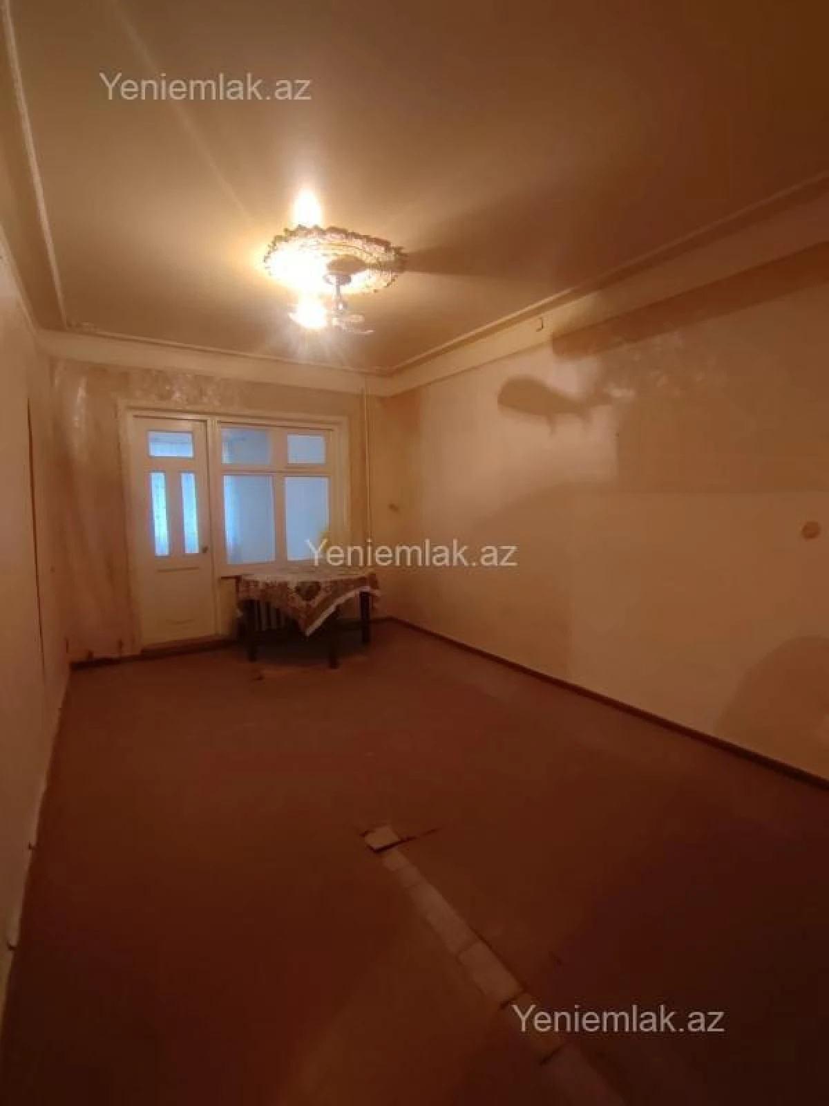 Satılır 3 otaqlı köhnə tikili 80 m²