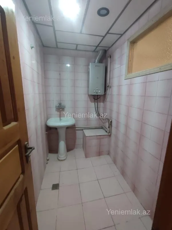 Satılır 3 otaqlı köhnə tikili 80 m²