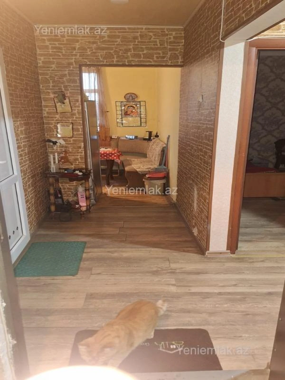 Satılır 2 otaqlı köhnə tikili 60 m²