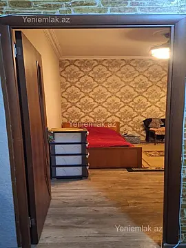 Satılır 2 otaqlı köhnə tikili 60 m²