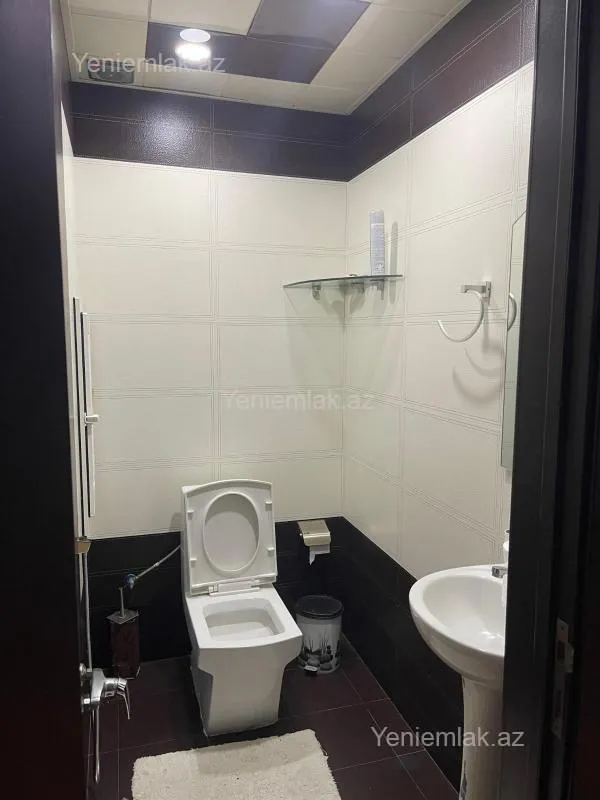 Satılır 4 otaqlı yeni tikili 131 m²