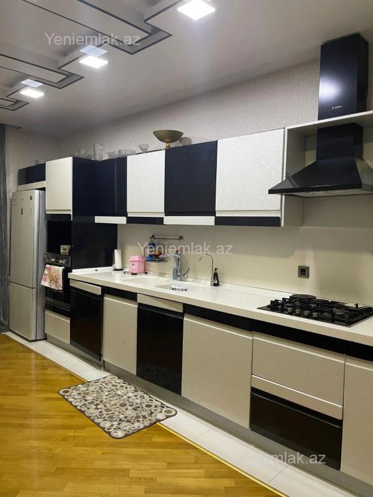 Satılır 4 otaqlı yeni tikili 131 m²