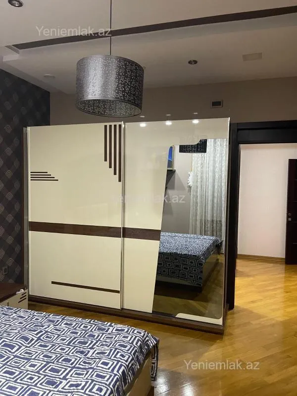 Satılır 4 otaqlı yeni tikili 131 m²