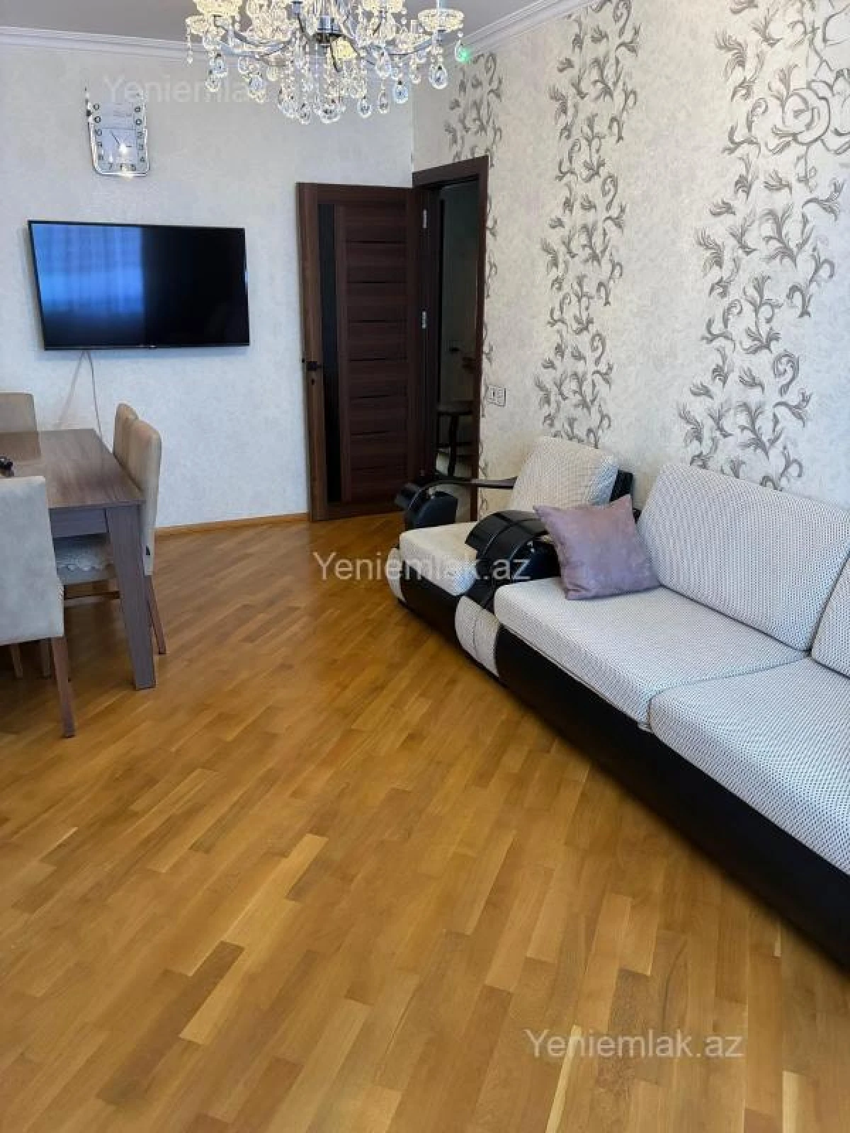 Satılır 3 otaqlı köhnə tikili 80 m²