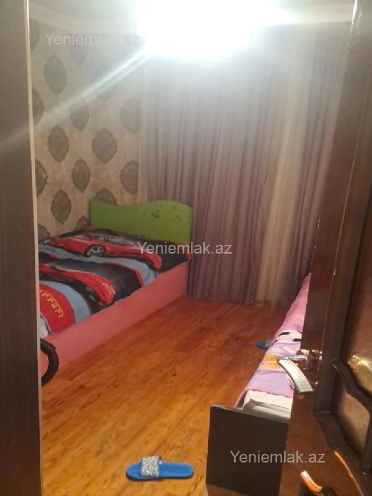 Satılır 4 otaqlı köhnə tikili 100 m²