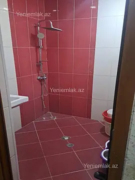 Satılır 4 otaqlı köhnə tikili 100 m²
