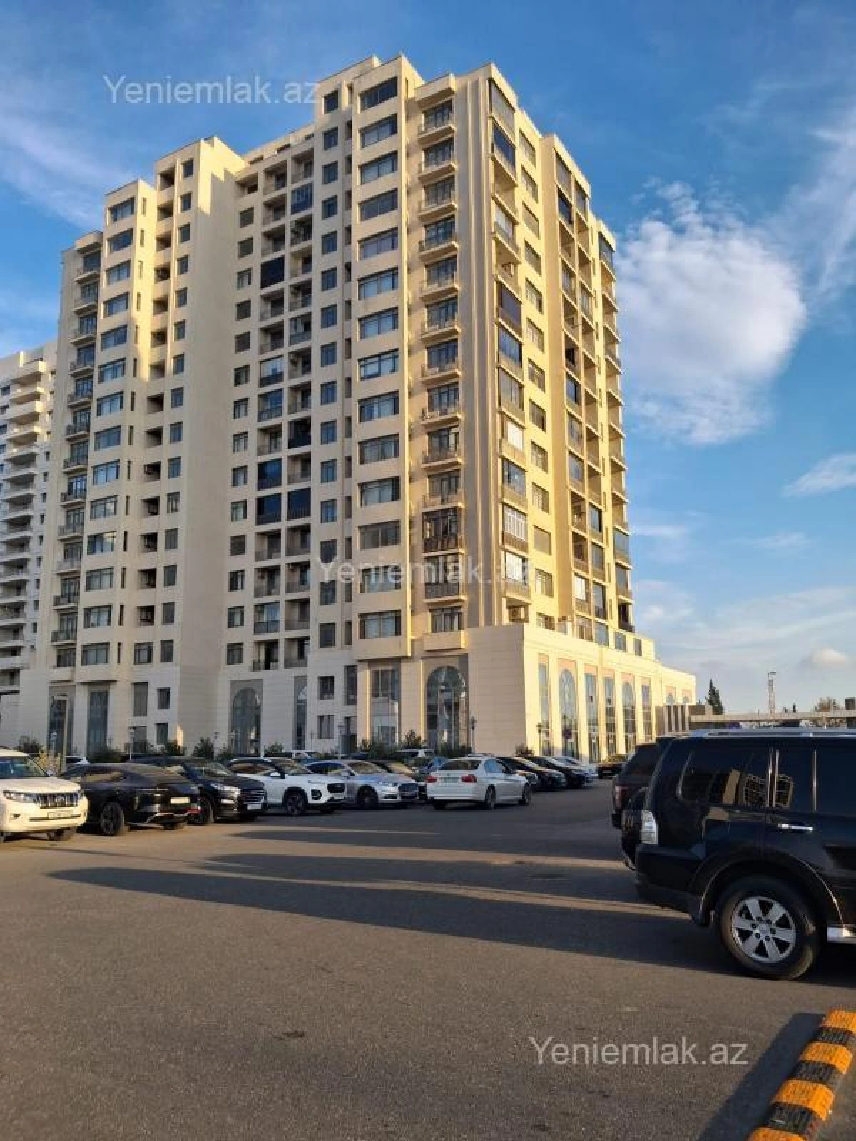 Satılır 5 otaqlı yeni tikili 400 m²