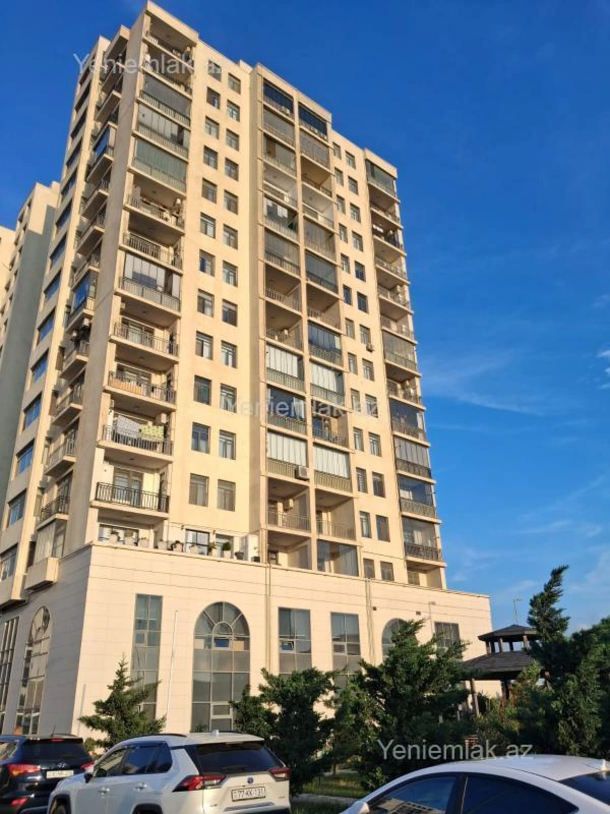 Satılır 5 otaqlı yeni tikili 400 m²