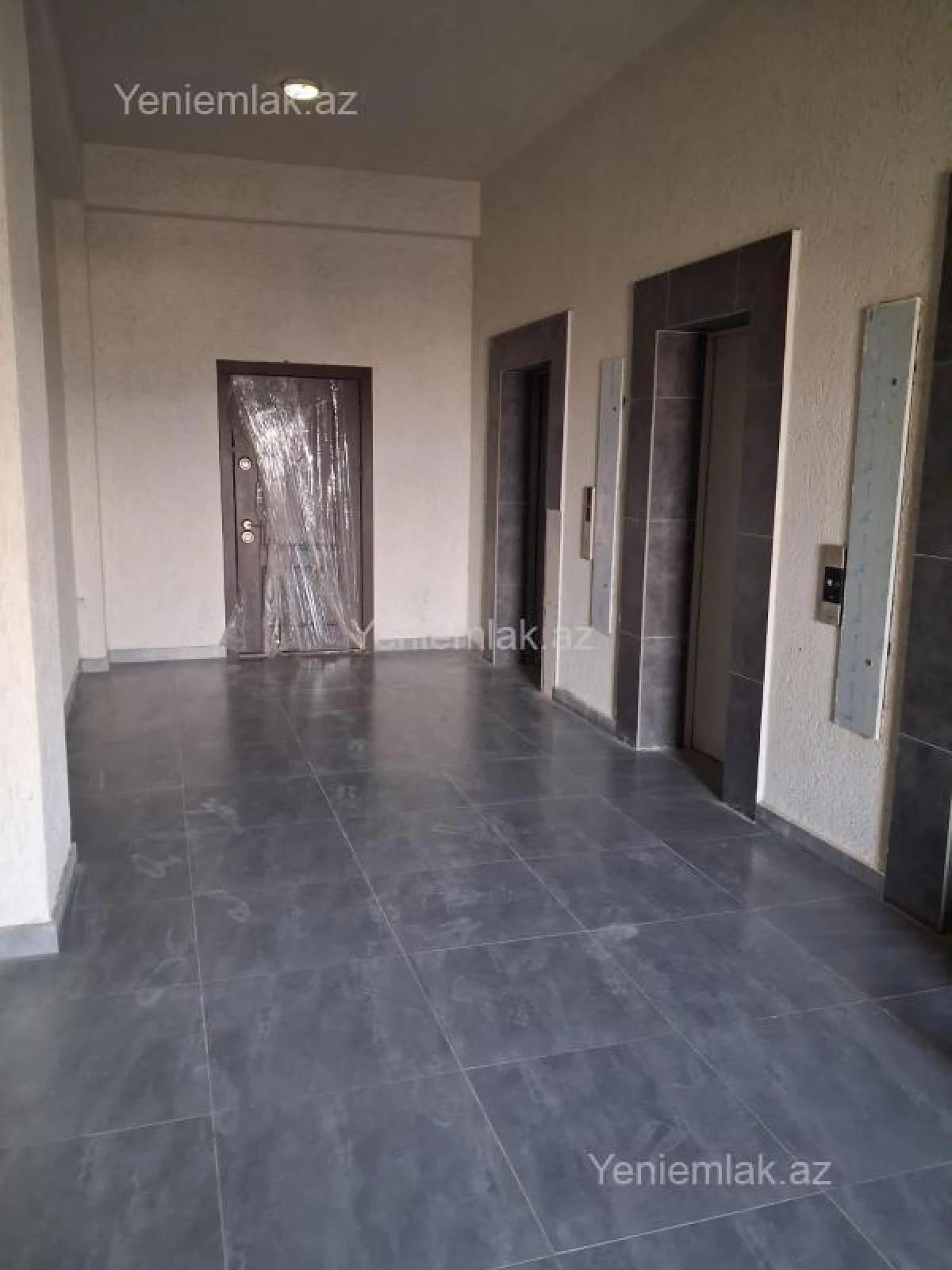 Satılır 5 otaqlı yeni tikili 400 m²