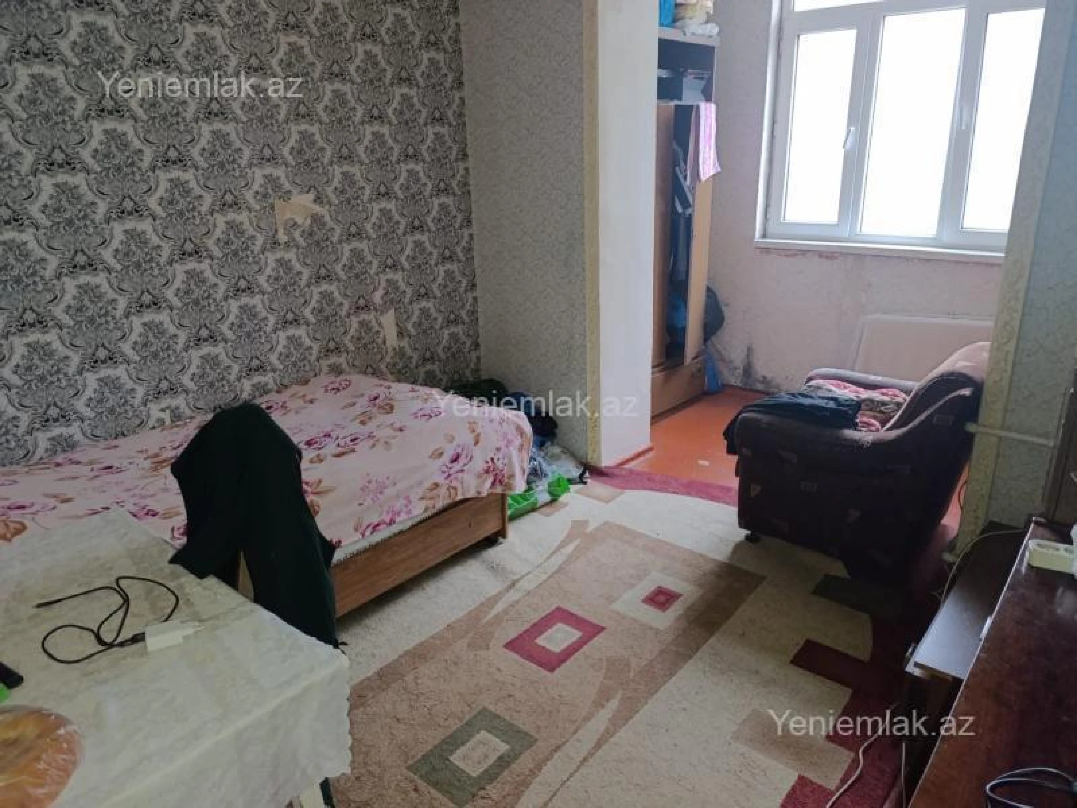 Satılır 4 otaqlı köhnə tikili 100 m²