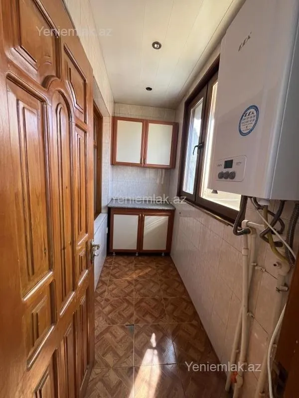 Satılır 3 otaqlı köhnə tikili 80 m²