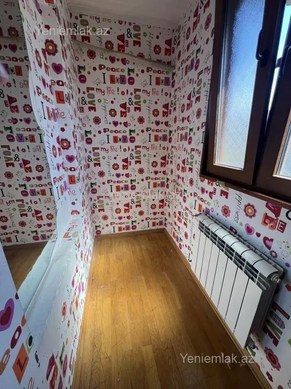 Satılır 3 otaqlı köhnə tikili 80 m²
