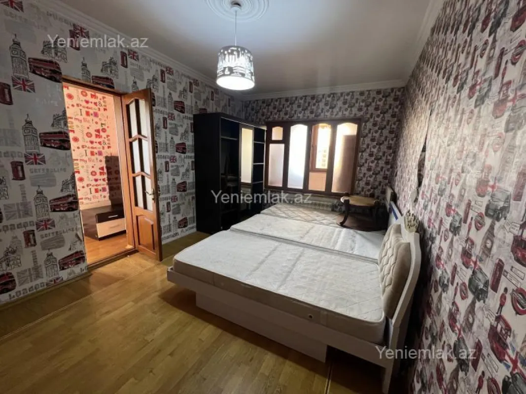 Satılır 3 otaqlı köhnə tikili 80 m²