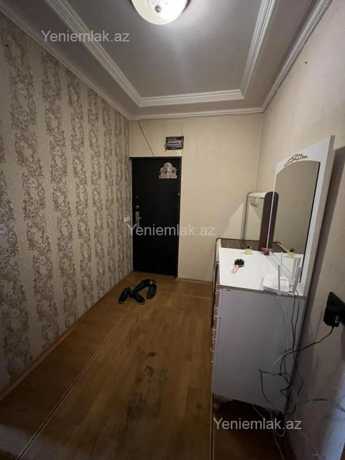 Satılır 3 otaqlı köhnə tikili 80 m²
