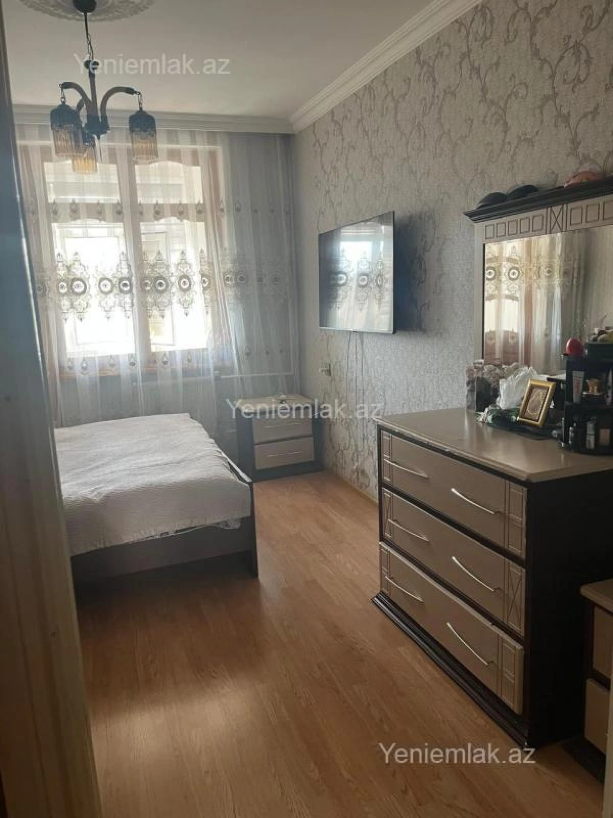Satılır 3 otaqlı köhnə tikili 80 m²