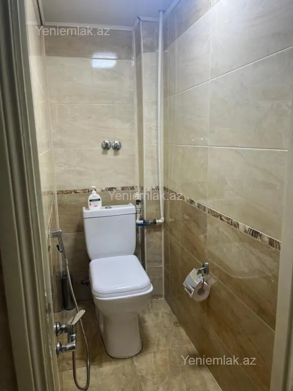 Satılır 3 otaqlı köhnə tikili 80 m²