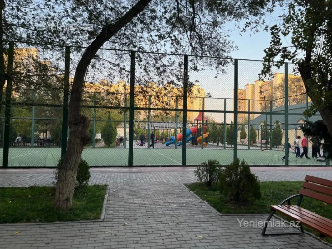 Satılır 2 otaqlı köhnə tikili 60 m²