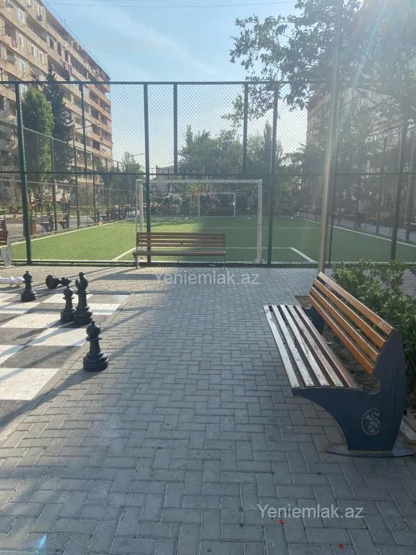 Satılır 2 otaqlı köhnə tikili 60 m²