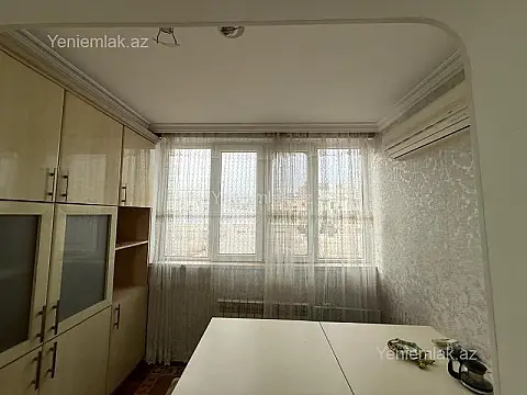 Satılır 3 otaqlı köhnə tikili 70 m²