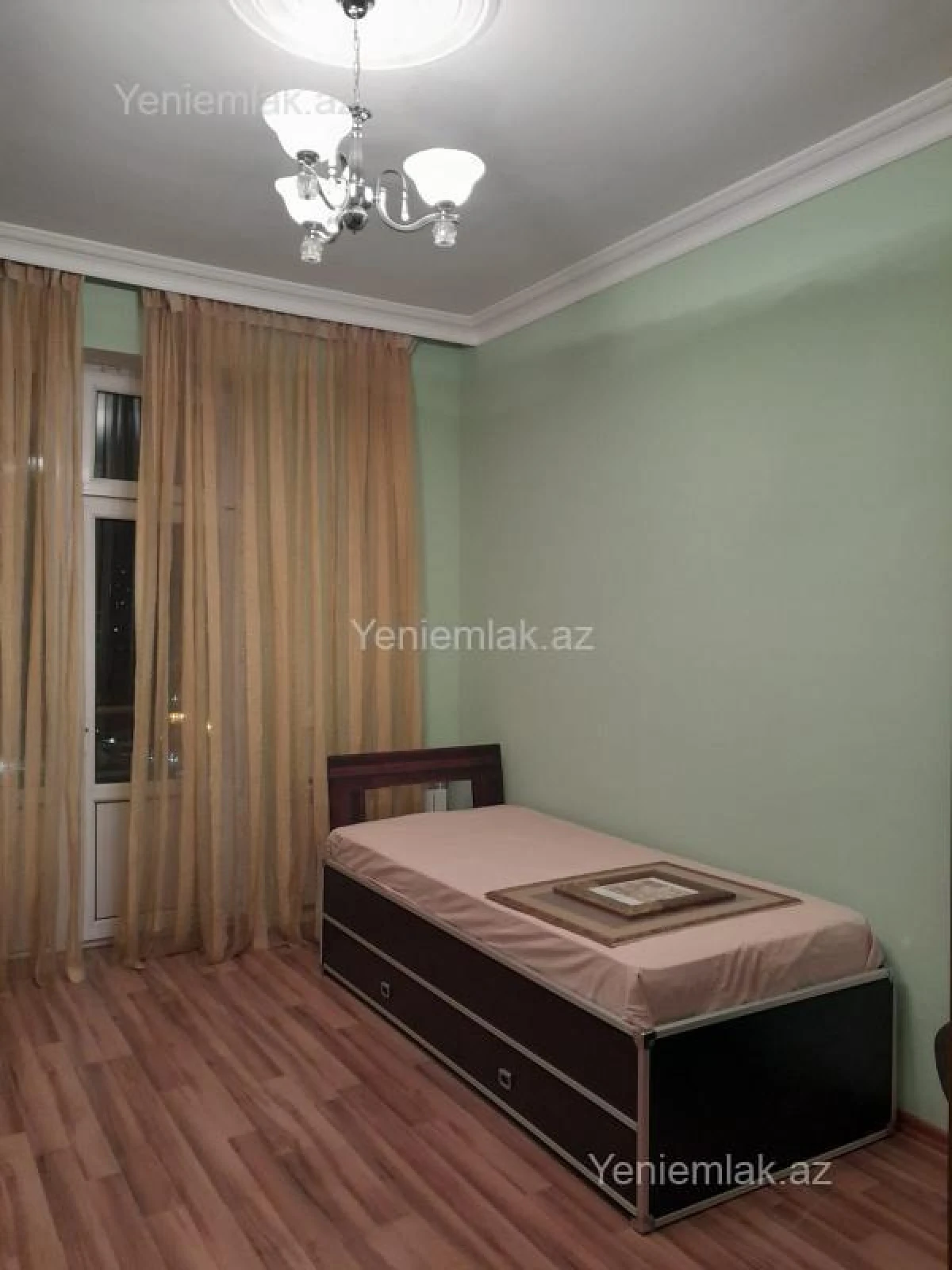 Satılır 3 otaqlı yeni tikili 120 m²