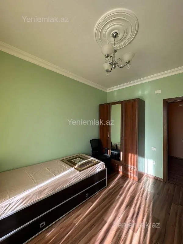 Satılır 3 otaqlı yeni tikili 120 m²