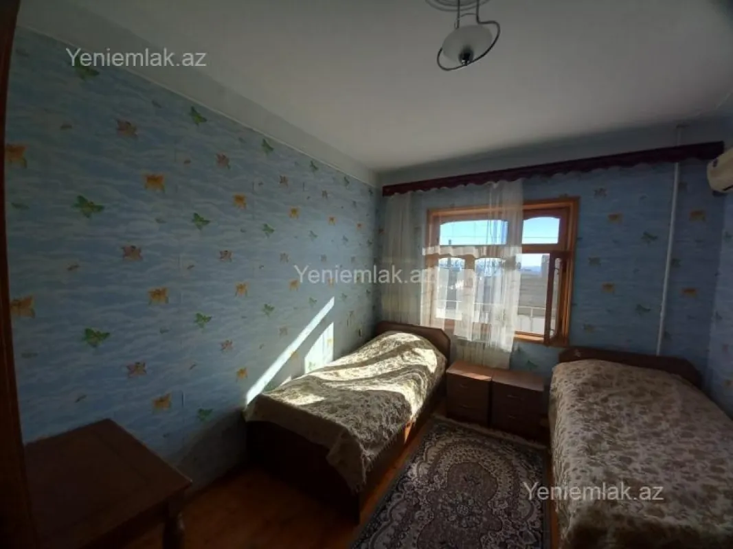 Satılır 4 otaqlı köhnə tikili 85 m²