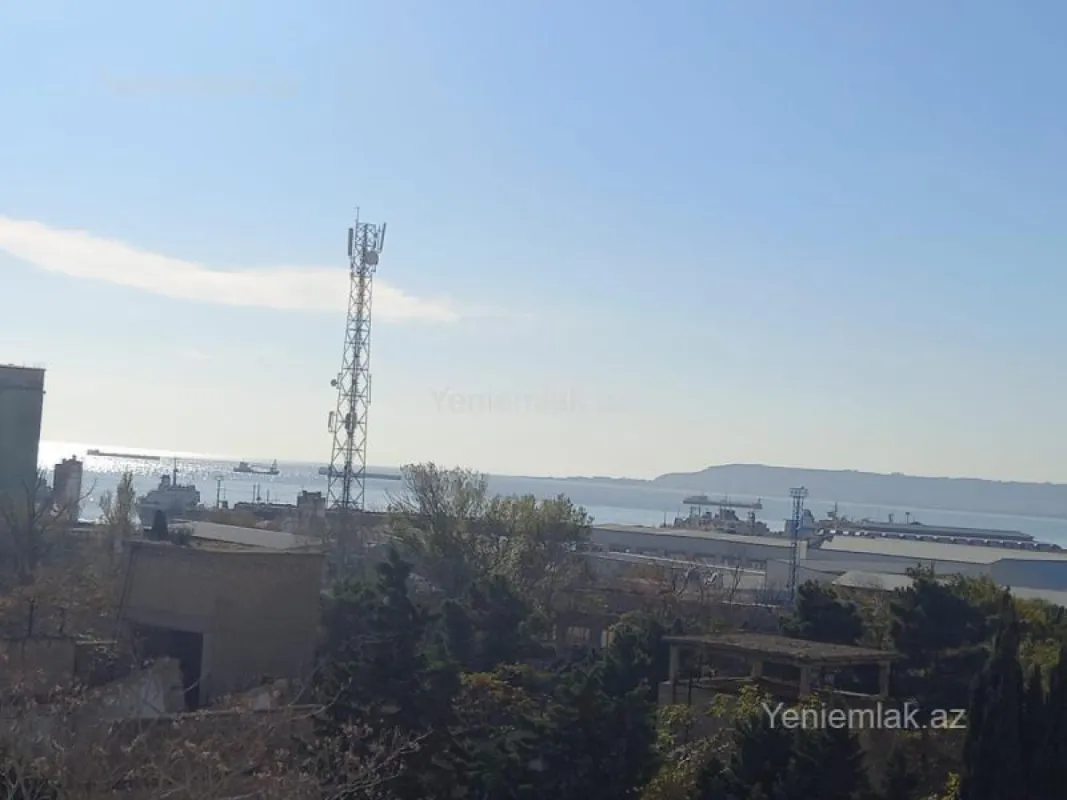 Satılır 4 otaqlı köhnə tikili 85 m²