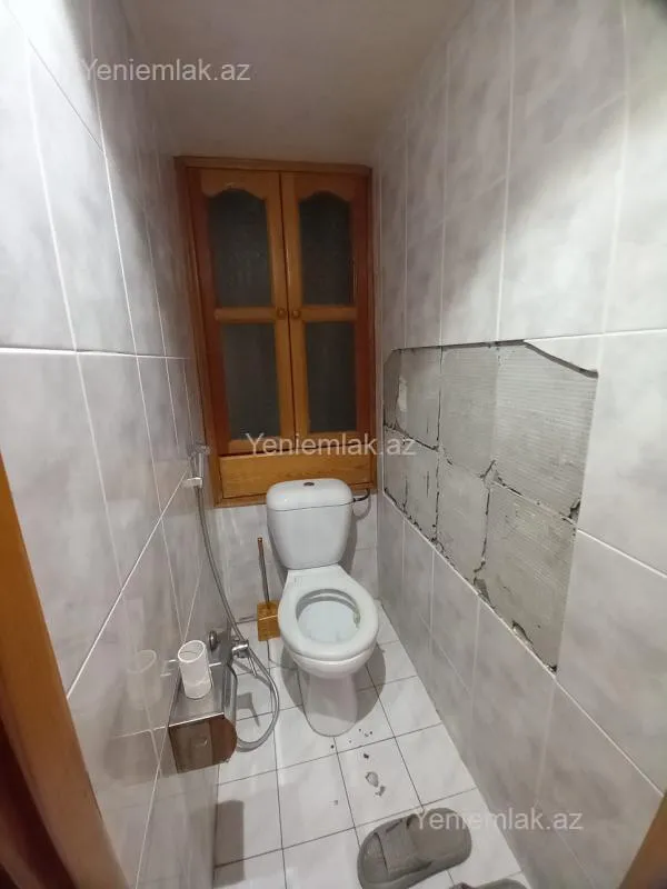 Satılır 4 otaqlı köhnə tikili 85 m²