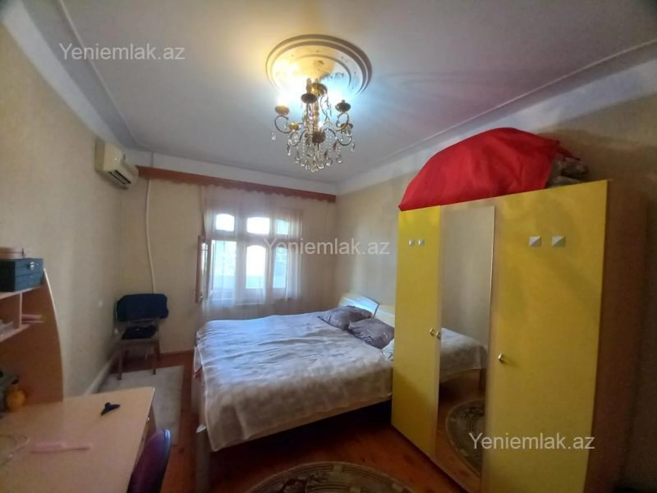 Satılır 4 otaqlı köhnə tikili 85 m²