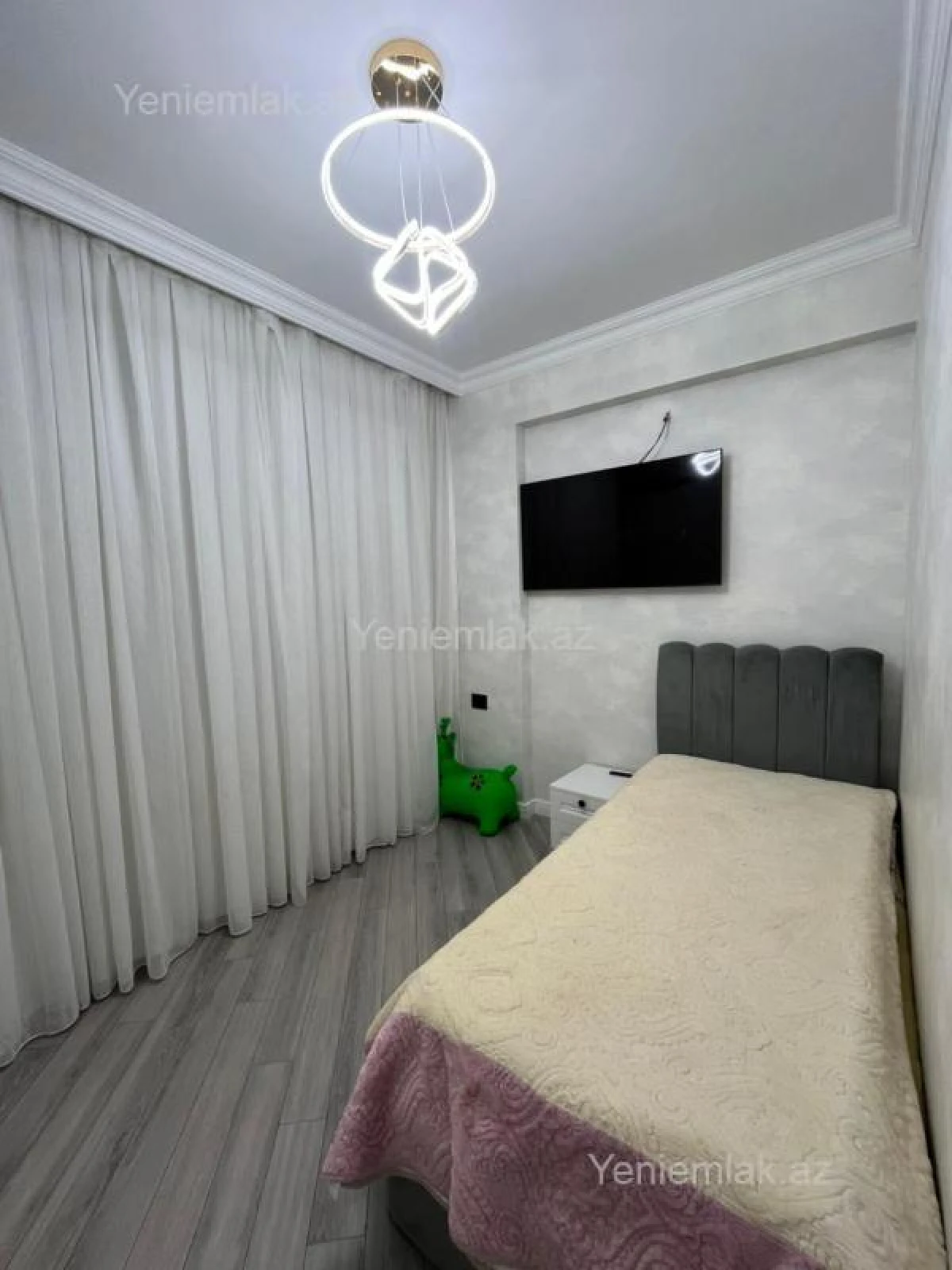 Satılır 4 otaqlı yeni tikili 127 m²