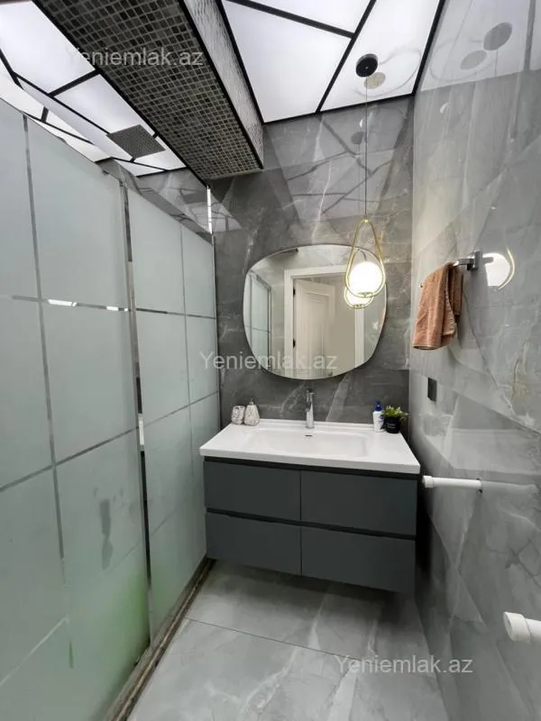 Satılır 4 otaqlı yeni tikili 127 m²