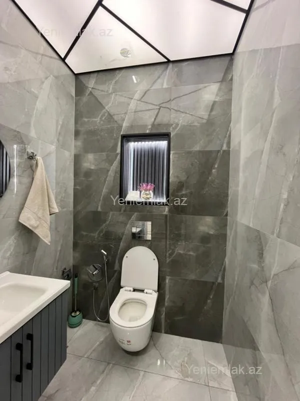 Satılır 4 otaqlı yeni tikili 127 m²